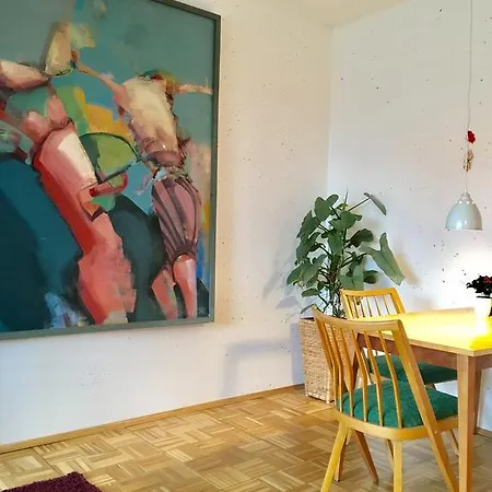 Cozy Flat Near City Centre Apartment *